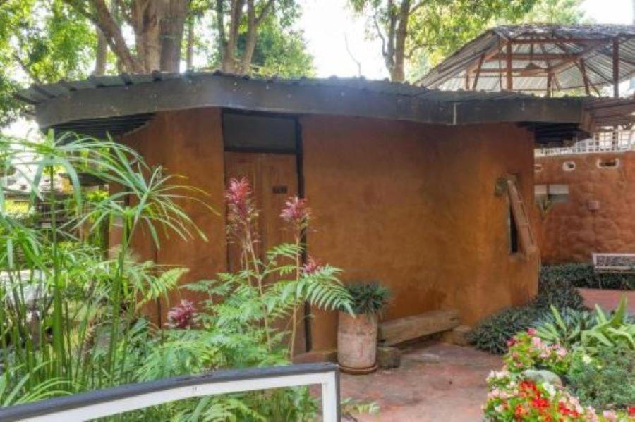 Hern Lhin Natural Resort Ban Pong  Exterior photo